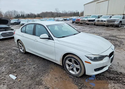 2015 BMW 328 Xi Sulev z USA, uszkodzony, nr VIN WBA3B5G53FNS17850